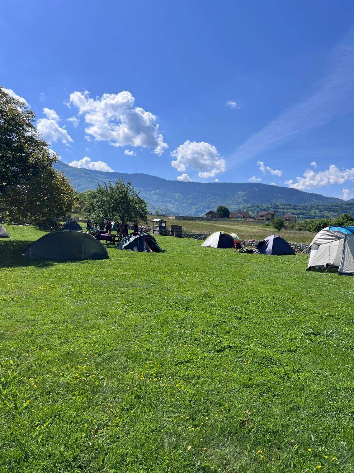 Camp Hotel Lake Views Plav Exteriör bild